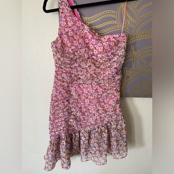 ASTR THE LABEL One Shoulder Ruched Mini - Picture 10 of 10